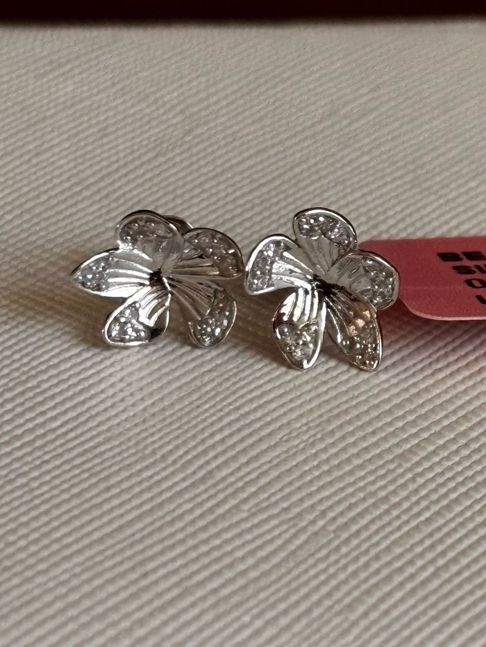 Sterling Silver Floral Stud Earrings - Silver Flower Design. Lab grown diamonds.